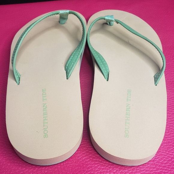 Southern Tide Women's Starboard Green Leather Flipjacks- size 8 - Picture 3 of 6